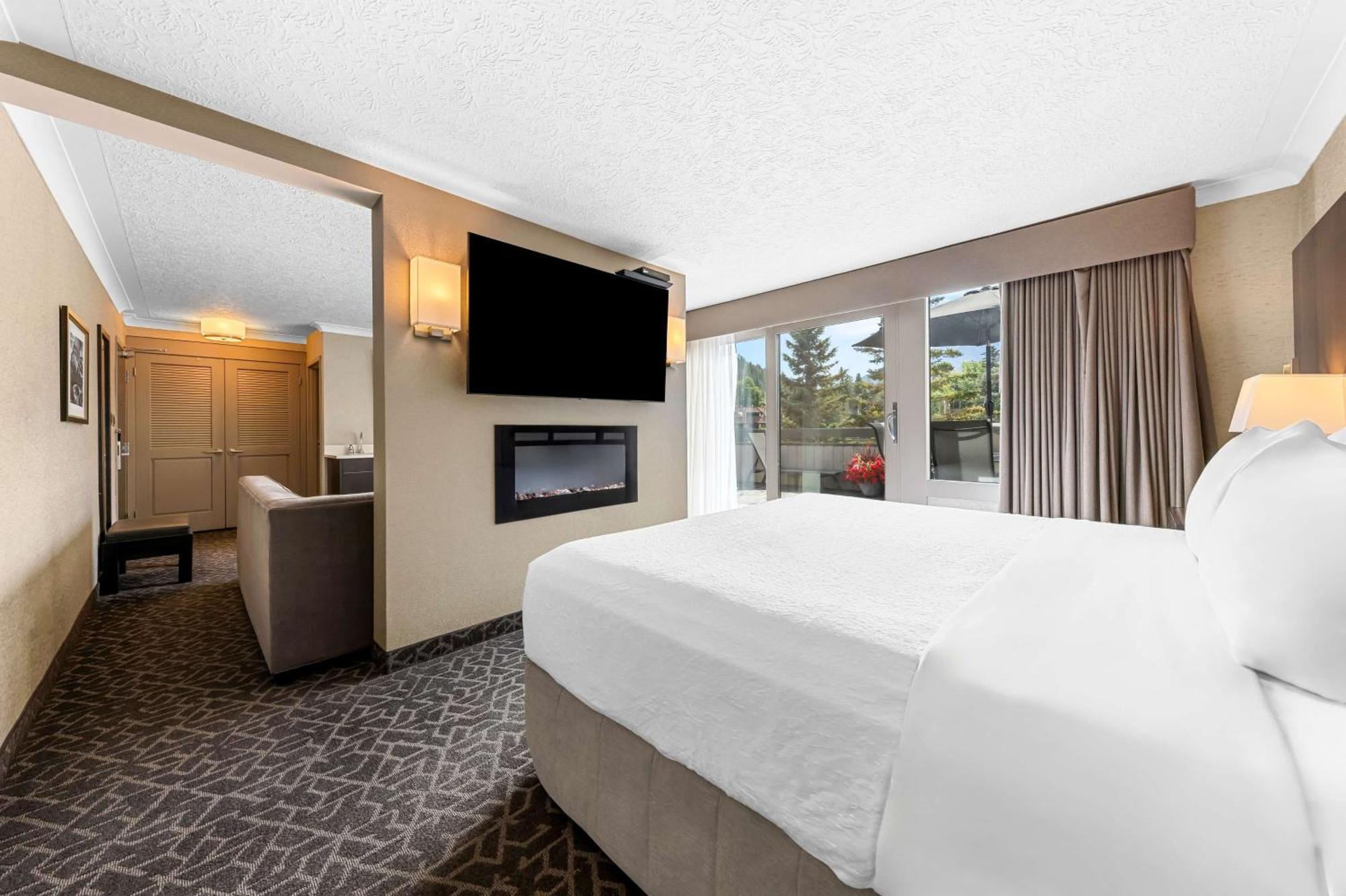 Best Western Plus Banff International Lodge Kültér fotó